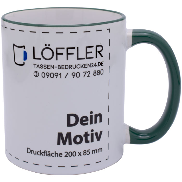 Keramiktasse mit dunkelgrünem Henkel und Tassenrand